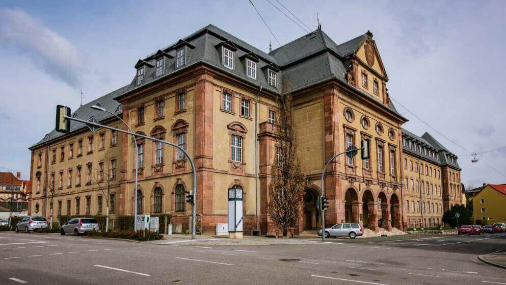 Giudice Christian Dettmar indagato dal Pubblico Ministero di Erfurt, per aver agito in modo "illegale" e nell'interesse di una delle parti