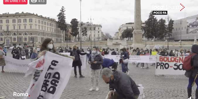 LIVE Roma, presidio a Piazza del Popolo della rete nazionale Scuola aperta
