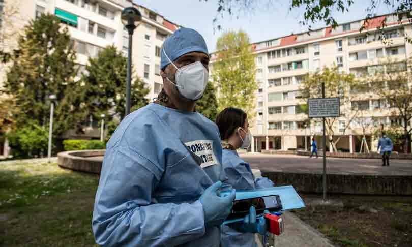 Aumentano i casi di operatori sanitari vaccinati che si ricontagiano