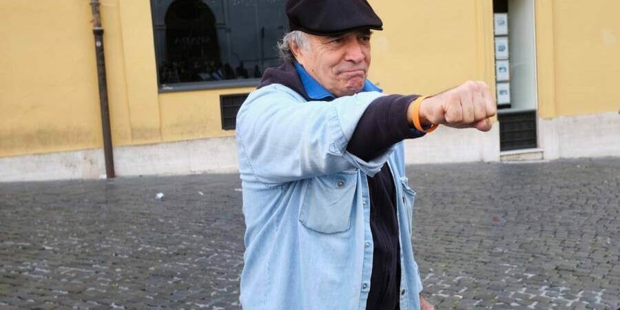 nrico Montesano risponde a TgCom24