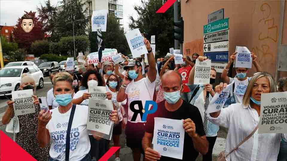 Ministro Speranza fortemente contestato con fischi e insulti all'inaugurazione della farmacia (Video)