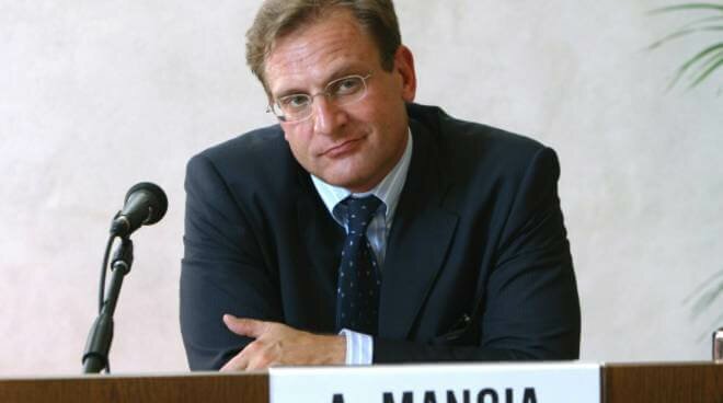 OBBLIGO VACCINALE E GREEN PASS: "Moro contro Draghi, l'Europa sta con l'ex Dc"