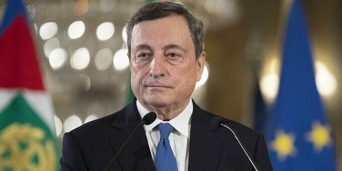 Mario Draghi e l'obbligo green pass anche per il settore privato