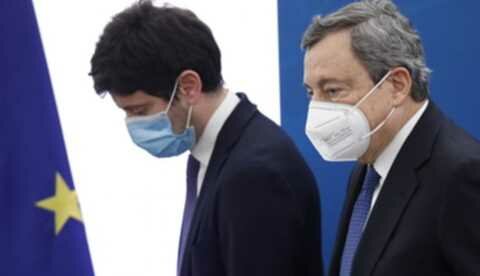 Green pass obbligatorio, la corsa ai vaccini non c’è Green pass obbligatorio, la corsa ai vaccini non c’è