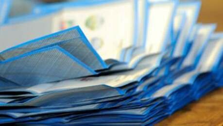 Elezioni Roma, scambio di schede in diversi municipi: votazioni sospese