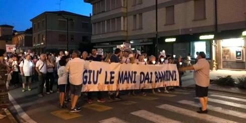 Bibbiano, tutti i 10 bimbi sottratti alle famiglie sono tornati a casa