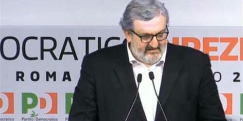 Puglia, Emiliano: “Vaccineremo in blocco i bimbi. Chiameremo le scuole”