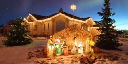 La UE fa marcia indietro. Ritira le linee guida contro il Natale