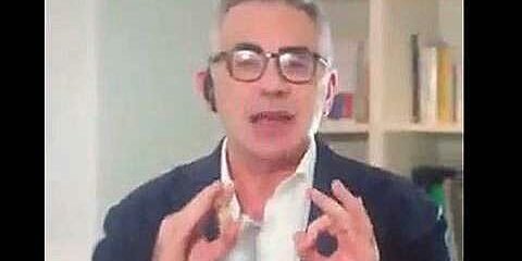 Calo protezione vaccinale, Pregliasco: nessun allarme, serve la terza dose