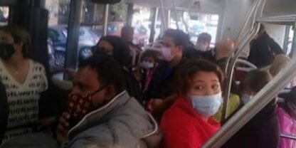 Obbligo di green pass per comprare biglietti di bus e metro