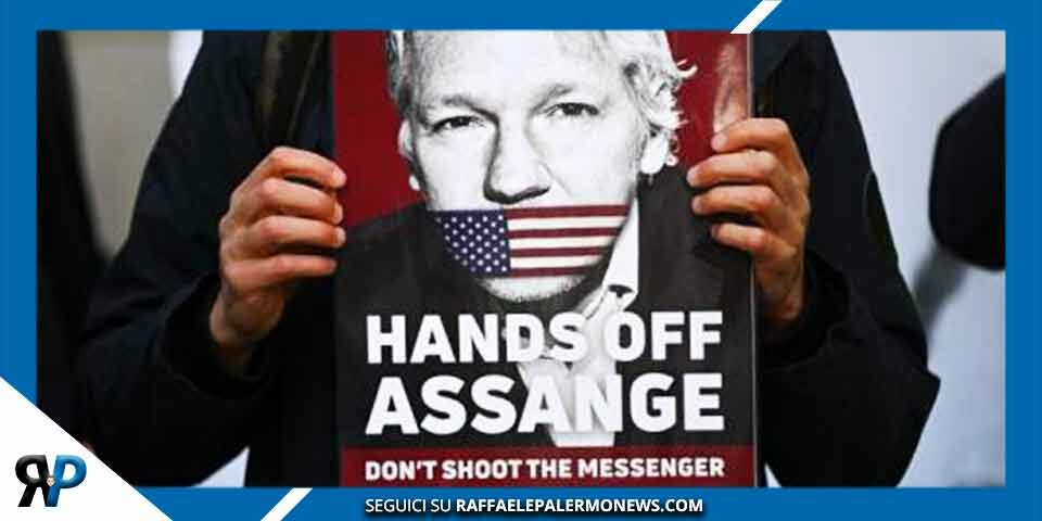 Estradizione Julian Assange in USA, il giudice emette la&nbsp;sentenza di estradizione