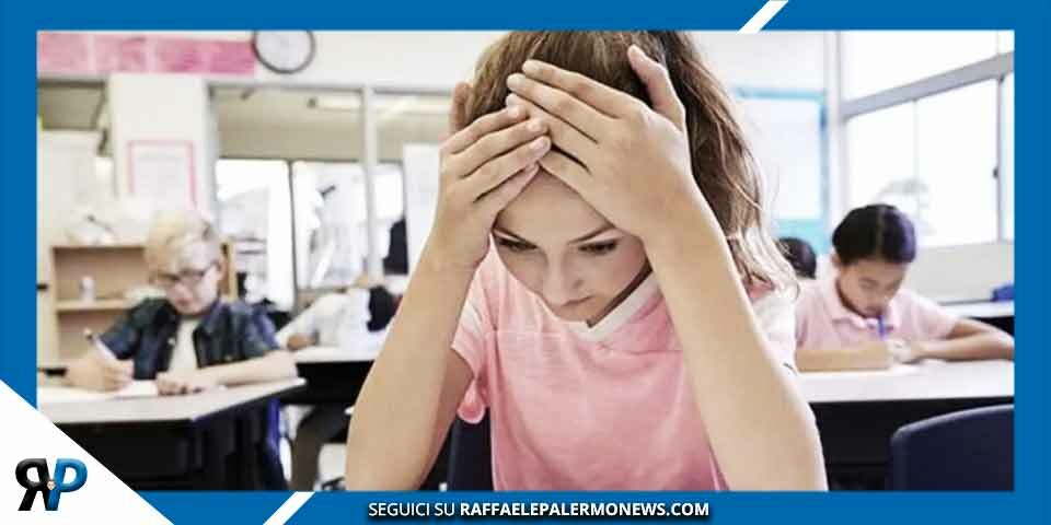 Il 51% dei 15enni in Italia incapace di capire un testo: "Un dramma per la tenuta del Paese"