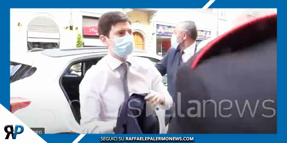 Speranza contestato anche a Firenze: “Buffone, assassino”