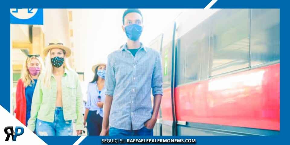 Mascherine al chiuso, proroga fino a settembre: ecco dove. Fine obbligo vaccinale over 50