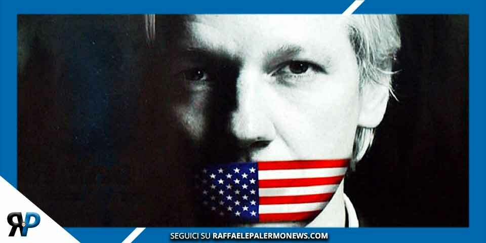 Julian Assange trasferito in una cella di rigore