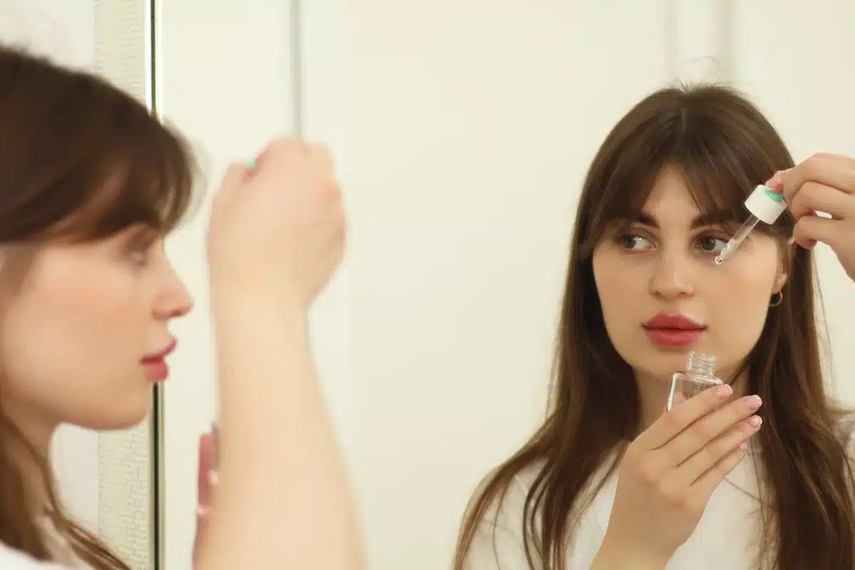 Serum e creme per la cura della pelle con ingredienti avanzati