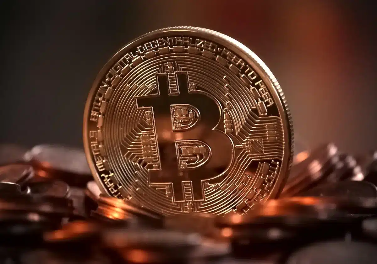 Rappresentazione grafica di criptovalute e ledger digitale
