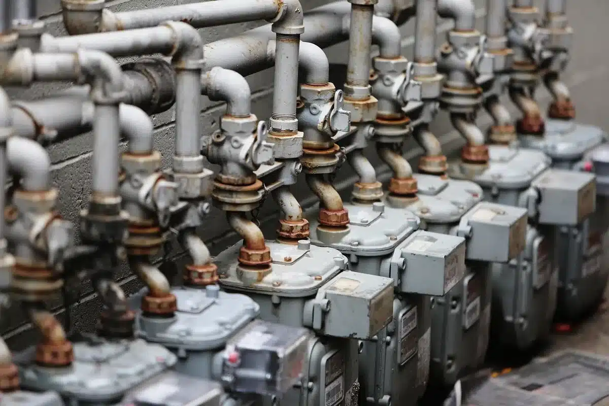 Rete di distribuzione del gas con infrastrutture e tubazioni